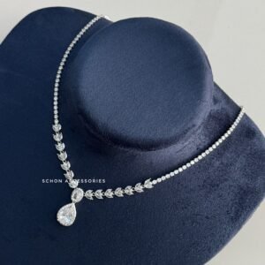Seravin Necklace